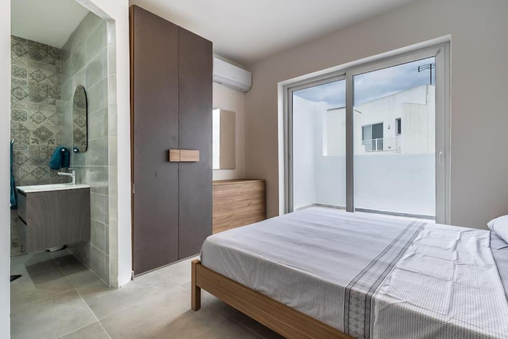 شقة Penthouse In خليج سانت بول المظهر الخارجي الصورة