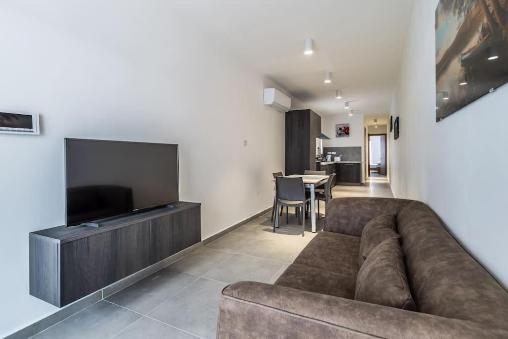 شقة Penthouse In خليج سانت بول المظهر الخارجي الصورة